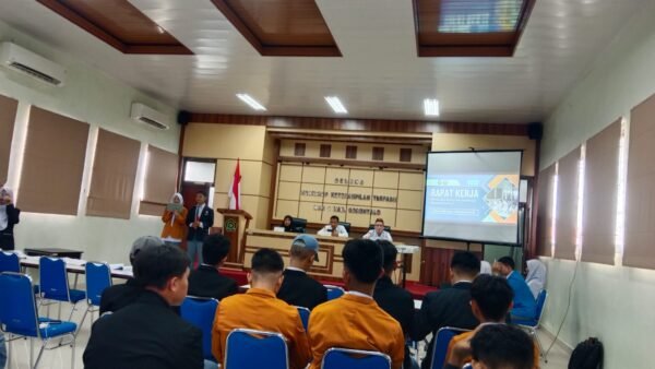 Read more about the article Osis Bahas Proker Berdampak untuk Prestasi dan Karakter