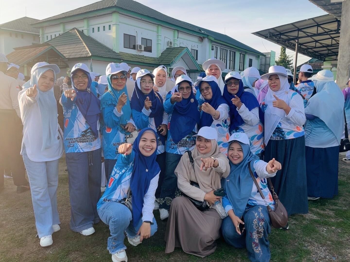 Read more about the article Melangkah Sehat Penuh Kerukunan, MAN 1 Kabupaten Gorontalo Meriahkan HAB Kemenag ke-80