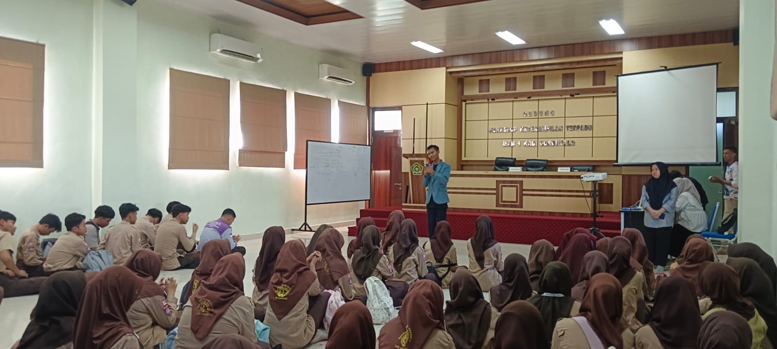 Read more about the article MAN 1 Kabgor Gelar Try Out UTBK/SNBT Bersama Ruang Guru