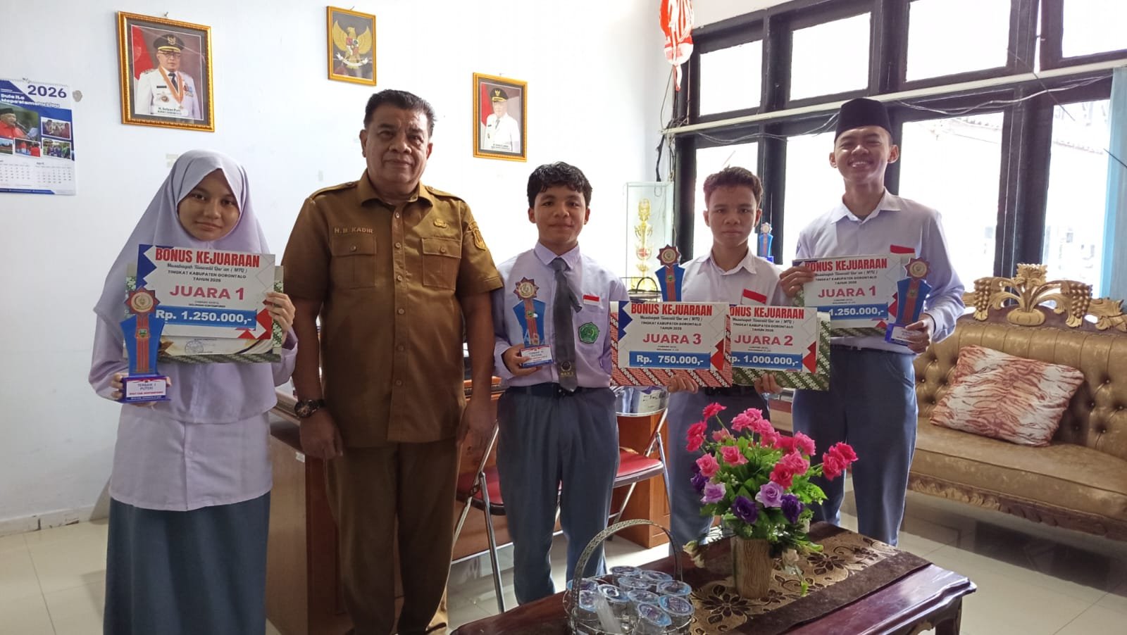 Read more about the article Pemkab Gorontalo Beri Bonus untuk Siswa MAN 1 Kabgor Juara MTQ