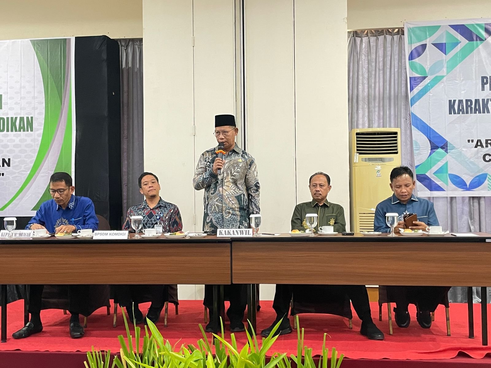 Read more about the article Resmi Dibuka, Diklat AICC–FPDM MAN 1 Kabgor Cetak Guru Adaptif di Era AI