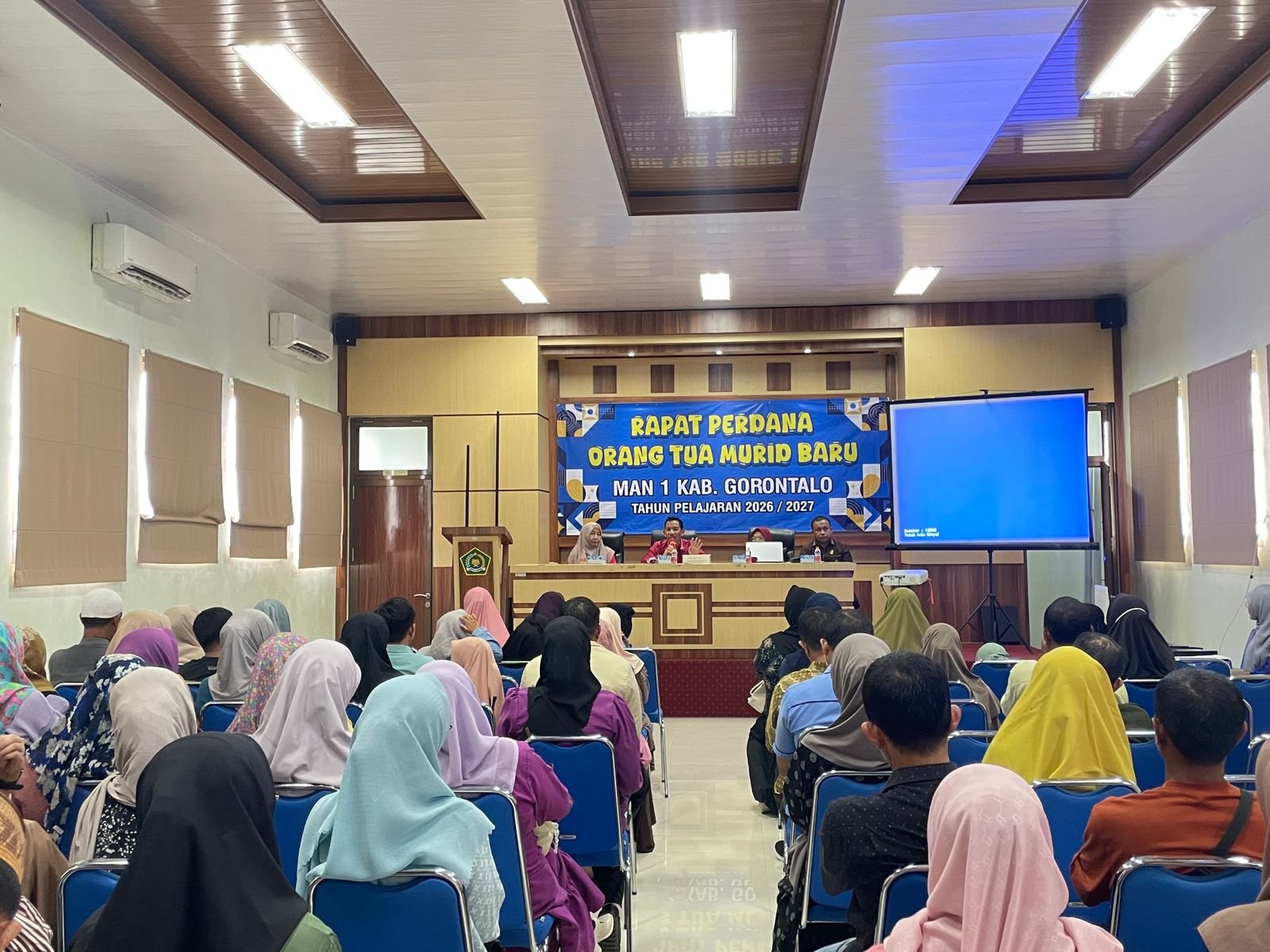 Read more about the article Rapat Perdana Orang Tua Murid Baru MAN 1 Kabupaten Gorontalo Berlangsung Lancar